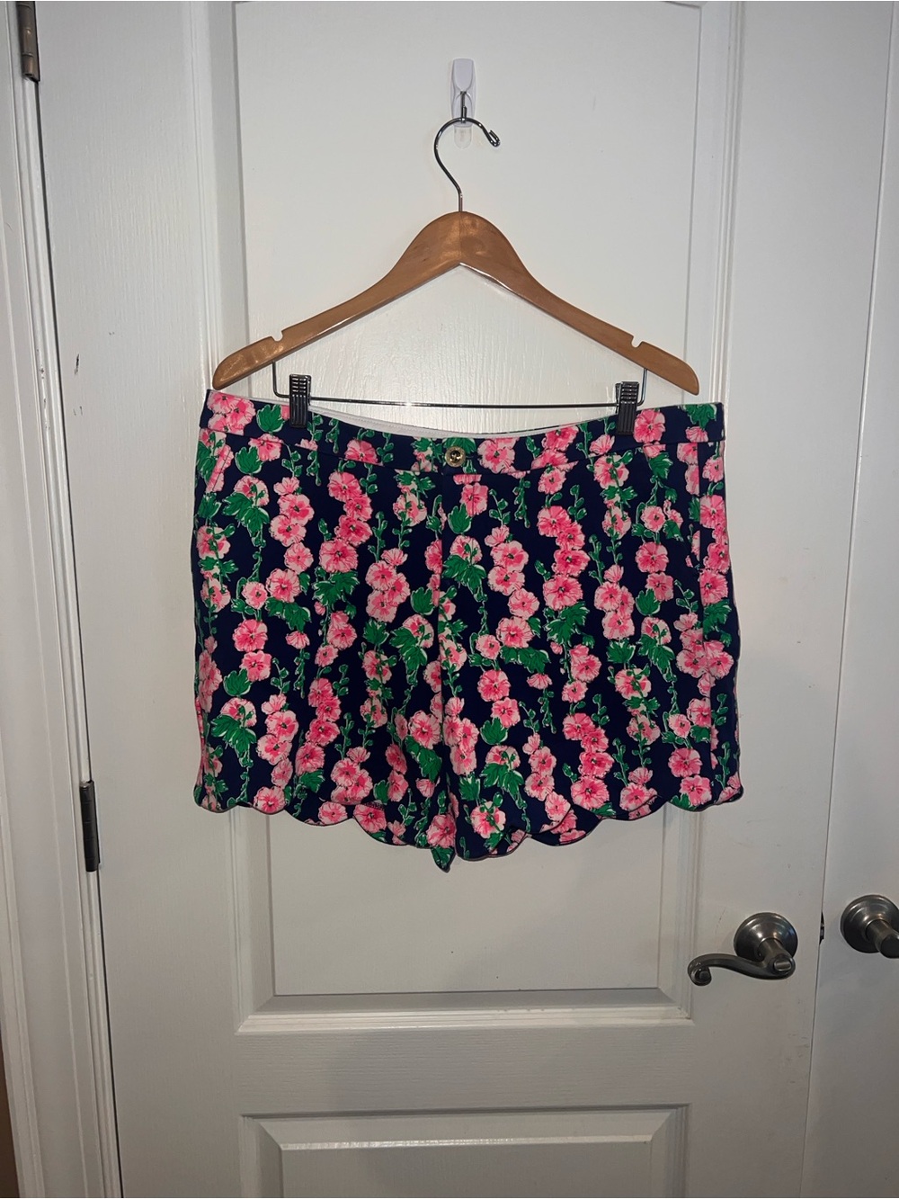 NWT Lilly Pulitzer Oyster Bay Navy Darci Knit Short Size 16 Hollyhocks